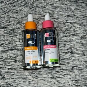 BRAND NEWW SET OF (2) “GLOBAL BEAUTY CARE” FACIAL SERUMS